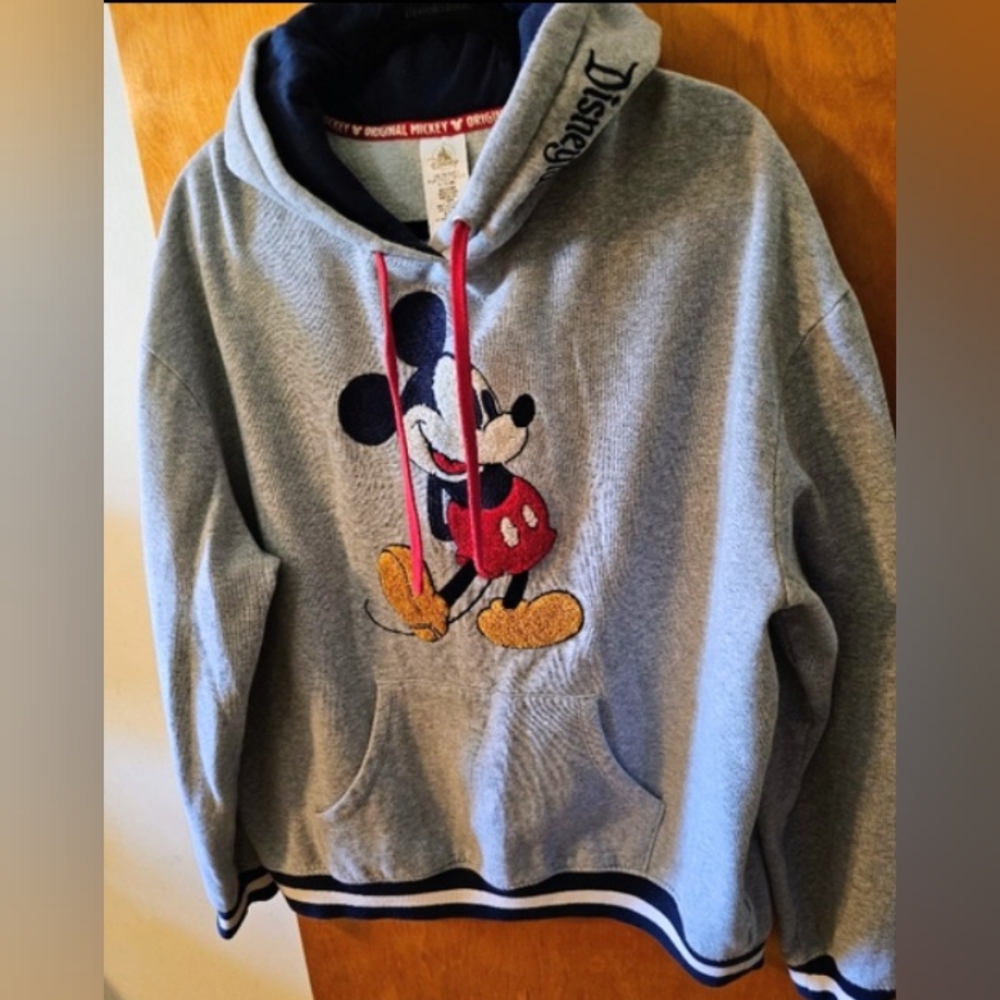A Set Disney Gray Mickey Mouse Hoodie & Pants - Picture 10 of 10